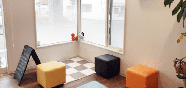 すえひろ歯科の待合室